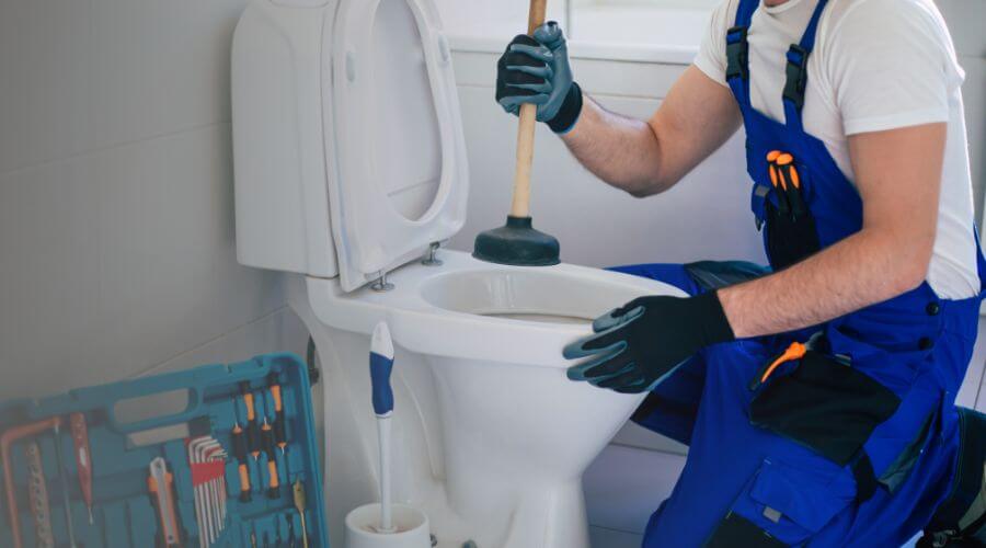 Professional septic pumping service in Evanston, IL